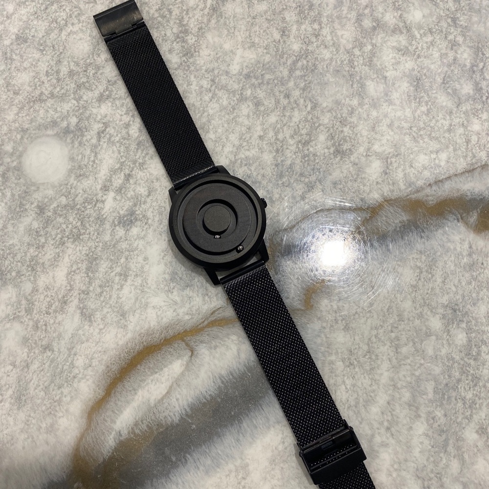 Eutour Black Magnetic Ball Stainless Steel Magnetic Band Watch